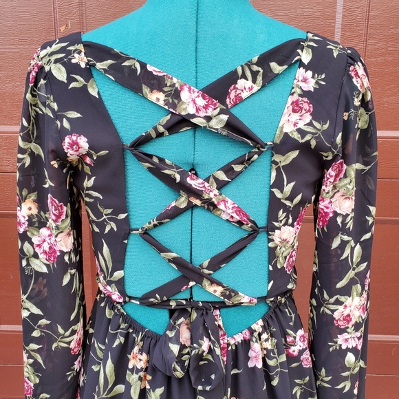 Floral maxi dress, long sleeve (NWT) - Picture 4 of 10